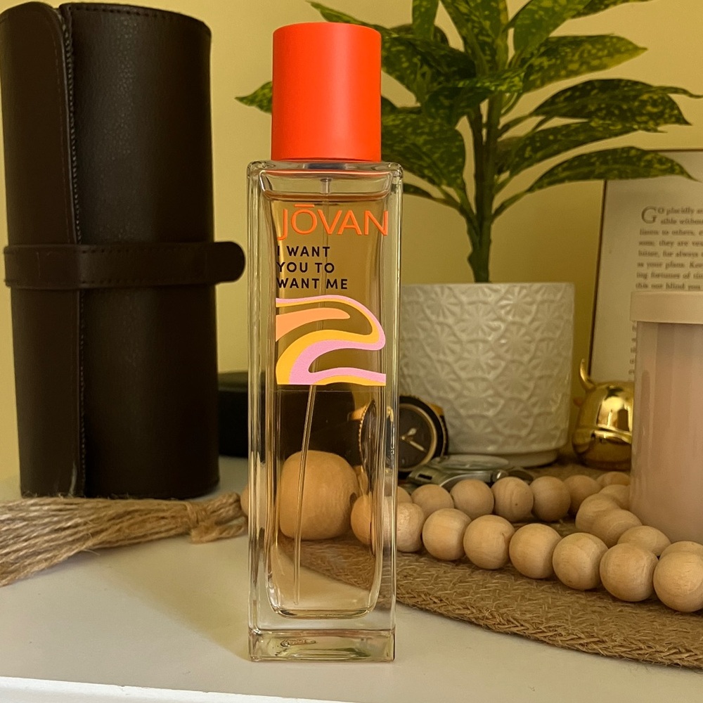 I WANT YOU TO WANT ME Sensual Musk by JŌVAN